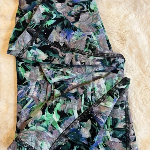 Lululemon Swift Speed High Rise
Tight 25” - Picture 12 of 13